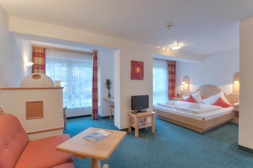 Hotel Garni Europa Sankt Anton am Arlberg Habitación foto